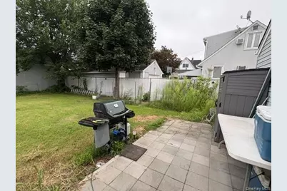 1435 Alpha Street, Elmont, NY 11003 - Photo 5