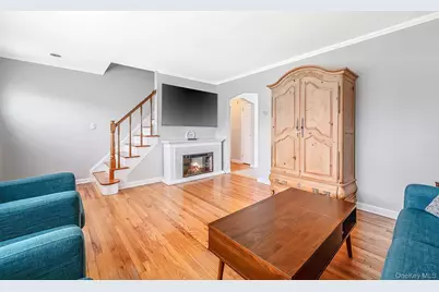 13 Maple Drive, Lindenhurst, NY 11757 - Photo 7