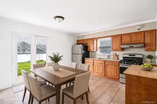 13 Maple Dr, Lindenhurst, NY 11757 - Photo 13