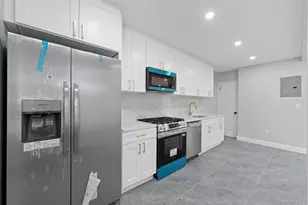 130-18 227th St, Springfield Gardens, NY 11413 - Photo 3