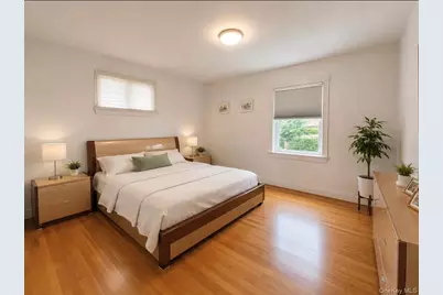 4320 Utopia Parkway, Flushing, NY 11358 - Photo 5