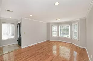 39 Nesaquake Ave, Port Washington, NY 11050 - Photo 5