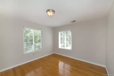 39 Nesaquake Avenue #A, Port Washington, NY 11050 - Photo 15