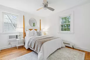 32 Cambridge Ave, Garden City, NY 11530 - Photo 15