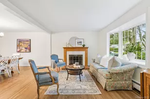32 Cambridge Ave, Garden City, NY 11530 - Photo 5