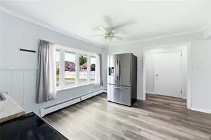 63 Blacksmith Rd, Levittown, NY 11756 - Photo 9