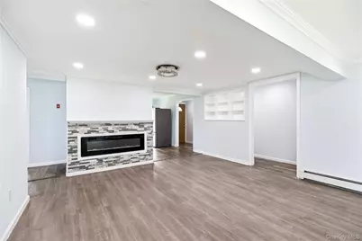 63 Blacksmith Rd, Levittown, NY 11756 - Photo 5