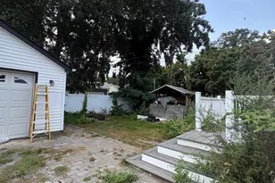 38 Jackson Ave, Bayville, NY 11709 - Photo 3