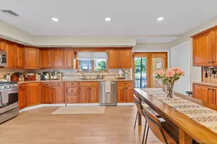 3290 Parkway Dr, Baldwin, NY 11510 - Photo 11