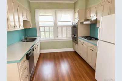 255 Beach 122nd Street, Rockaway Park, NY 11694 - Photo 3