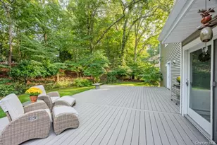 18 Robert Townsend Dr, Setauket, NY 11733 - Photo 35