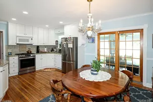40 Plymouth Dr S, Glen Head, NY 11545 - Photo 11