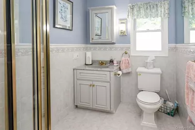 40 Plymouth Drive S, Glen Head, NY 11545 - Photo 19