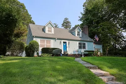 40 Plymouth Drive S, Glen Head, NY 11545 - Photo 3