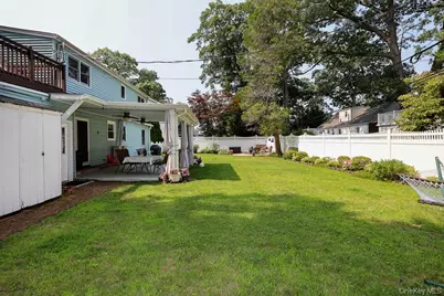 40 Plymouth Drive S, Glen Head, NY 11545 - Photo 33