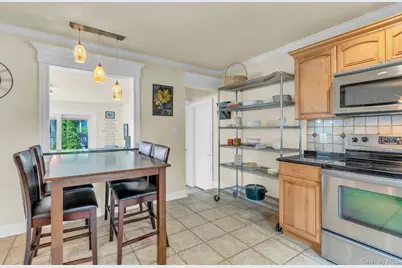 360 Bayport Avenue, Bayport, NY 11705 - Photo 19