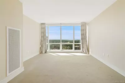 1 Renaissance Square #21E, White Plains, NY 10601 - Photo 13