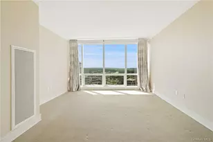 1 Renaissance Square, White Plains, NY 10601 - Photo 13
