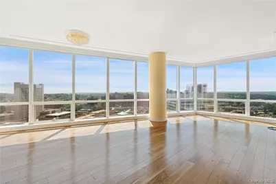 1 Renaissance Square #21E, White Plains, NY 10601 - Photo 3