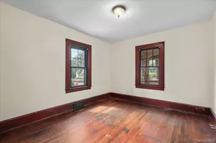 37 Yates Ave, Poughkeepsie, NY 12601 - Photo 9