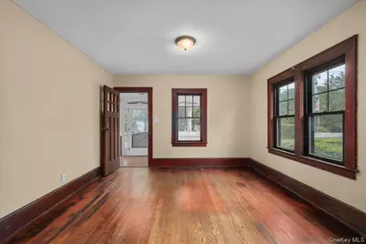 37 Yates Avenue, Poughkeepsie, NY 12601 - Photo 7