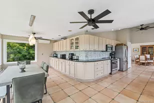 588 E Long Beach Rd, Nissequogue, NY 11780 - Photo 13