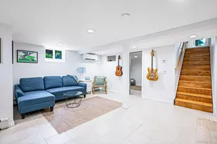 69 Hill Dr, Riverhead, NY 11901 - Photo 27