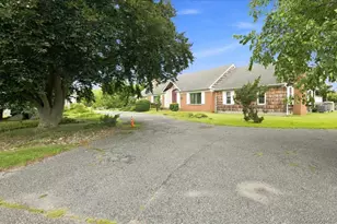 3 The Moor, East Islip, NY 11730 - Photo 5