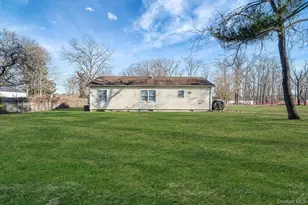 72 Locust Ave, Oakdale, NY 11769 - Photo 5