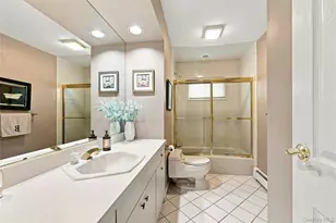 3165 Clubhouse Rd, Merrick, NY 11566 - Photo 31