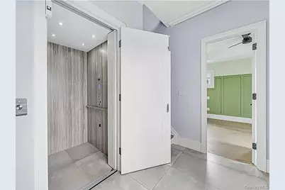 72 Washington Avenue, Island Park, NY 11558 - Photo 5