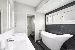 72 Washington Ave, Island Park, NY 11558 - Photo 15