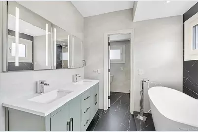 72 Washington Avenue, Island Park, NY 11558 - Photo 17