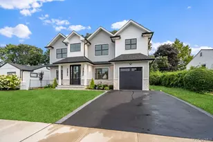 93 Morton Blvd, Plainview, NY 11803 - Photo 3