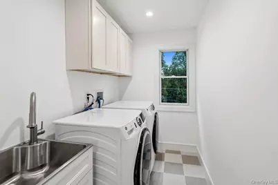 93 Morton Boulevard, Plainview, NY 11803 - Photo 31