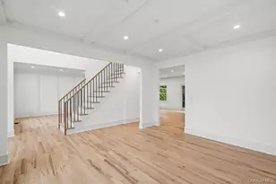 93 Morton Blvd, Plainview, NY 11803 - Photo 5