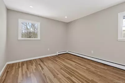 676-678 Oak Summit Road, Millbrook, NY 12545 - Photo 15