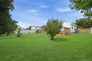 244 Neptune Ave, West Babylon, NY 11704 - Photo 25