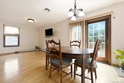 244 Neptune Avenue, West Babylon, NY 11704 - Photo 13