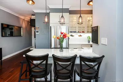 24-65 38th Street #10C, Astoria, NY 11103 - Photo 5