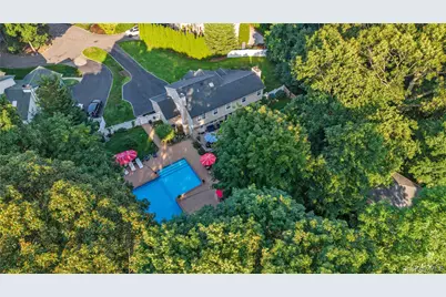 43 Barrow Court, Huntington, NY 11743 - Photo 35
