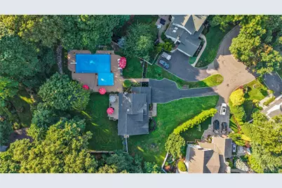 43 Barrow Court, Huntington, NY 11743 - Photo 41
