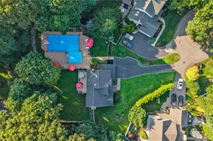 43 Barrow Ct, Huntington, NY 11743 - Photo 41