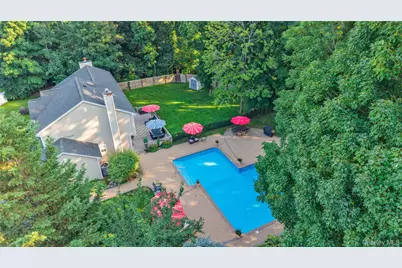 43 Barrow Court, Huntington, NY 11743 - Photo 43