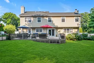 43 Barrow Ct, Huntington, NY 11743 - Photo 23