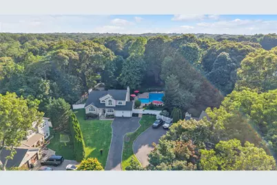 43 Barrow Court, Huntington, NY 11743 - Photo 31