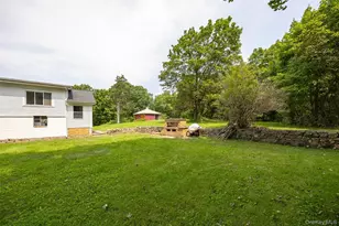 216 Hobbs Ln, Clinton Corners, NY 12514 - Photo 3