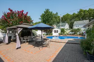944 Cathedral Ave, Franklin Square, NY 11010 - Photo 25