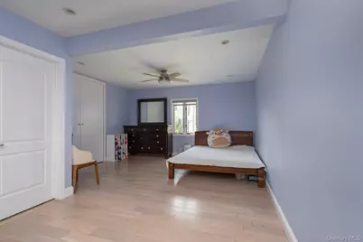 944 Cathedral Avenue, Franklin Square, NY 11010 - Photo 13
