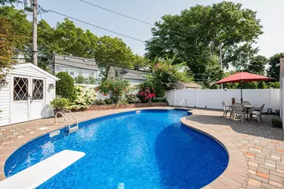 944 Cathedral Avenue, Franklin Square, NY 11010 - Photo 27